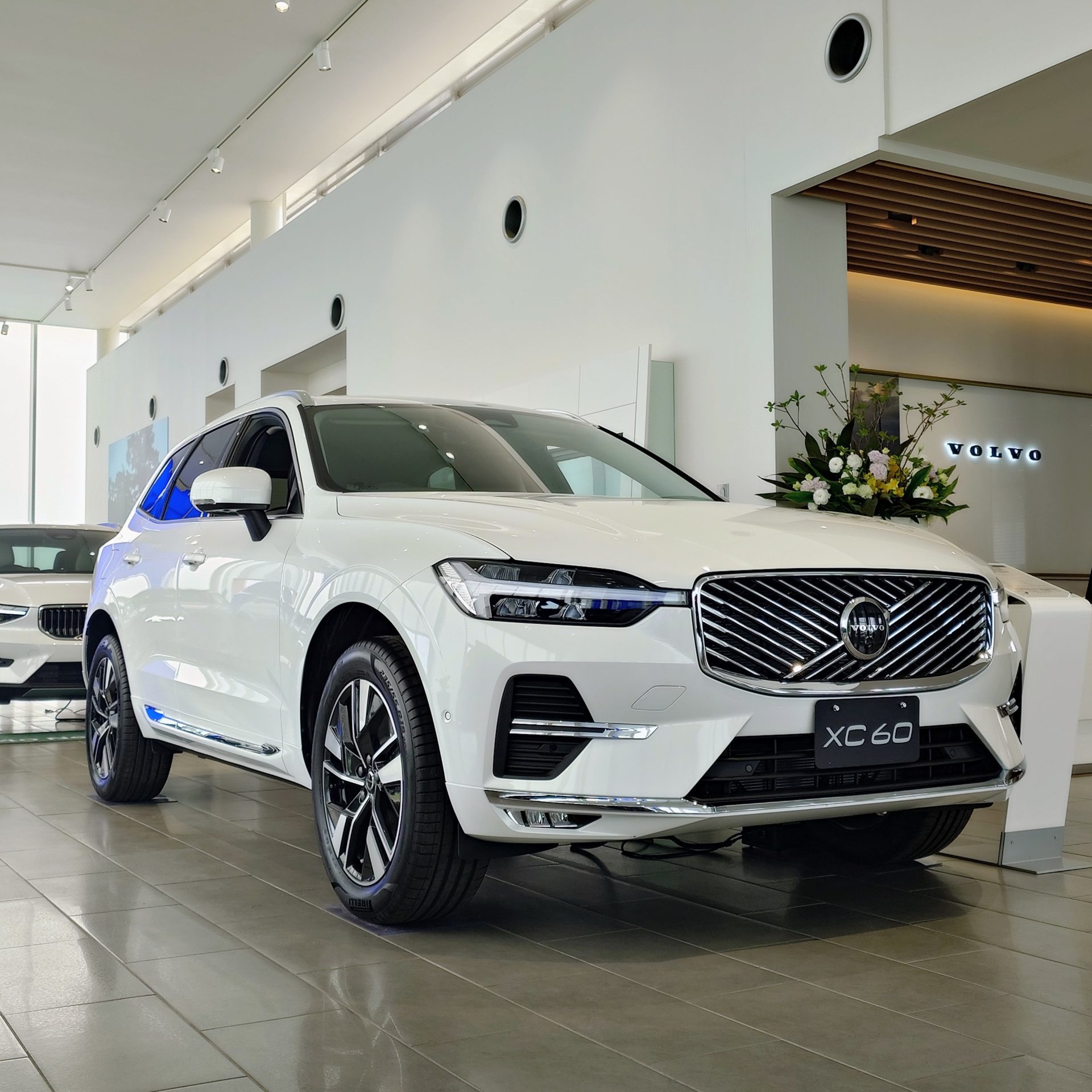 NEW展示車《XC60 Ultra B5 AWD》 | ボルボ・カー 太田・足利